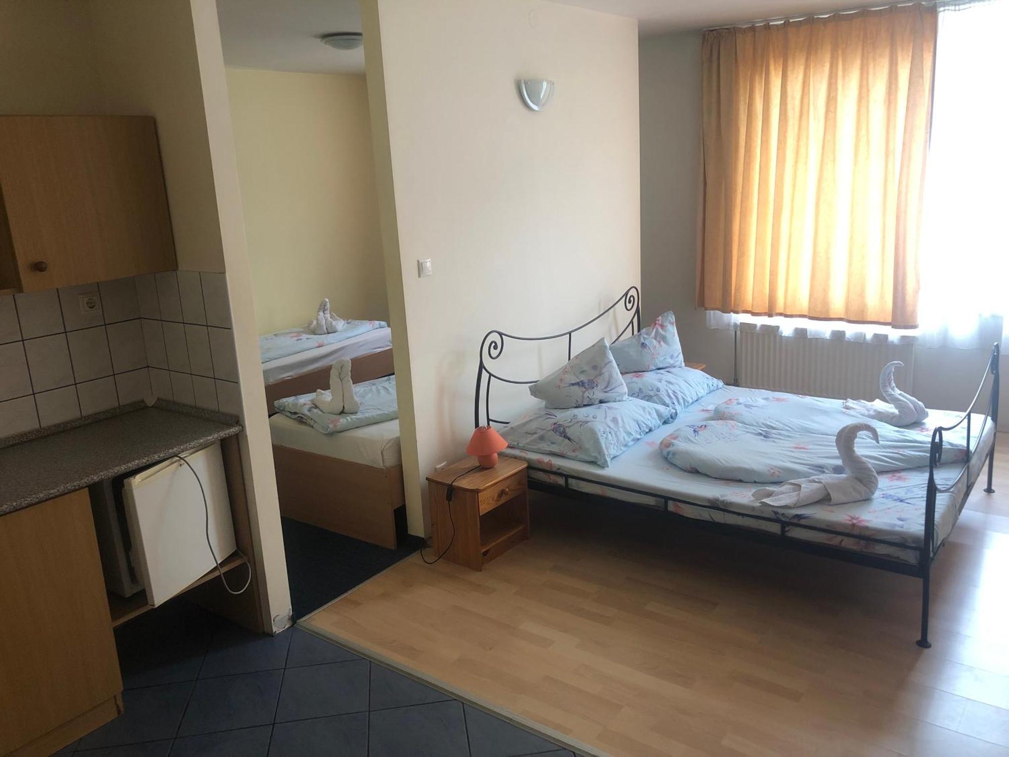 City Hotel Siófok Zewnętrze zdjęcie